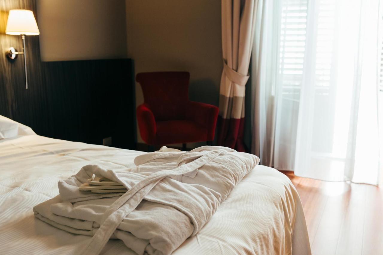 Hotel Porta Felice & Spa Palermo Bagian luar foto