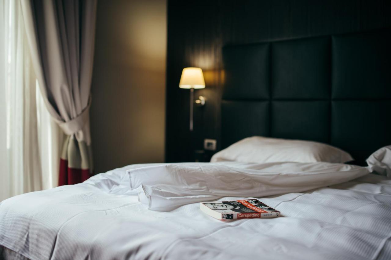 Hotel Porta Felice & Spa Palermo Bagian luar foto