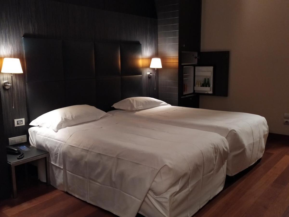 Hotel Porta Felice & Spa Palermo Bagian luar foto